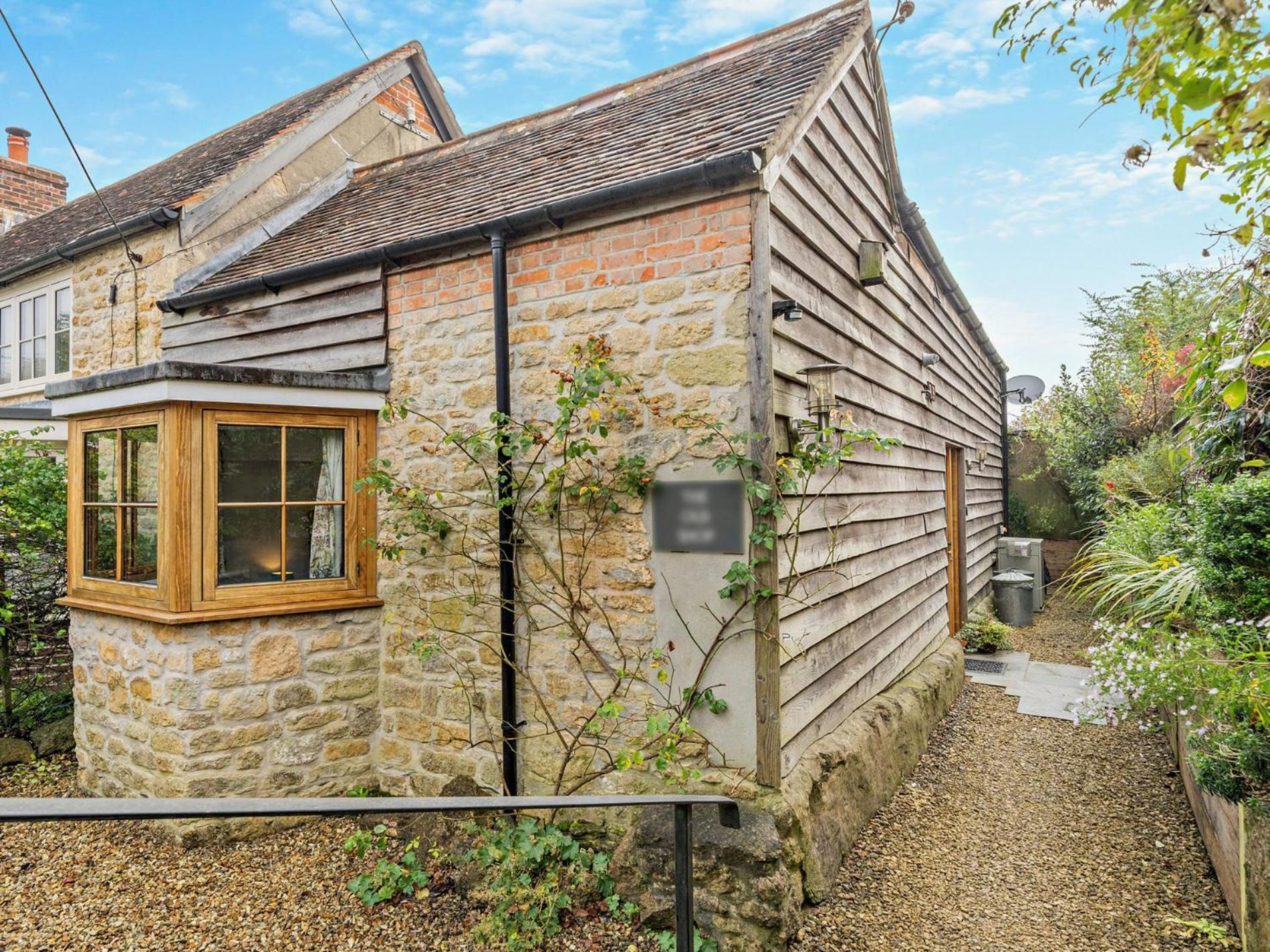 1 Bed Property In Shaftesbury 46774 Bourton  Exterior photo