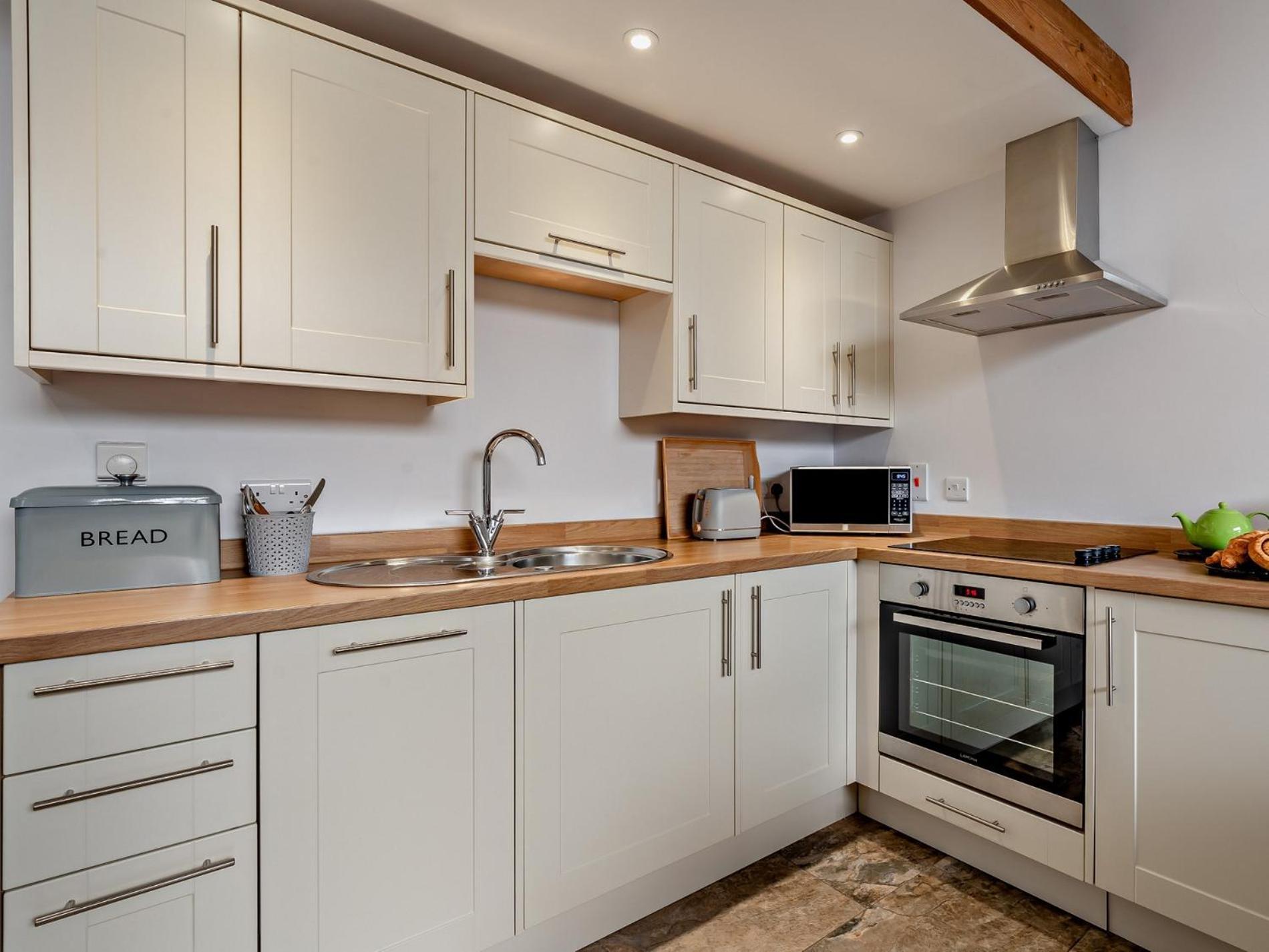 1 Bed Property In Shaftesbury 46774 Bourton  Exterior photo