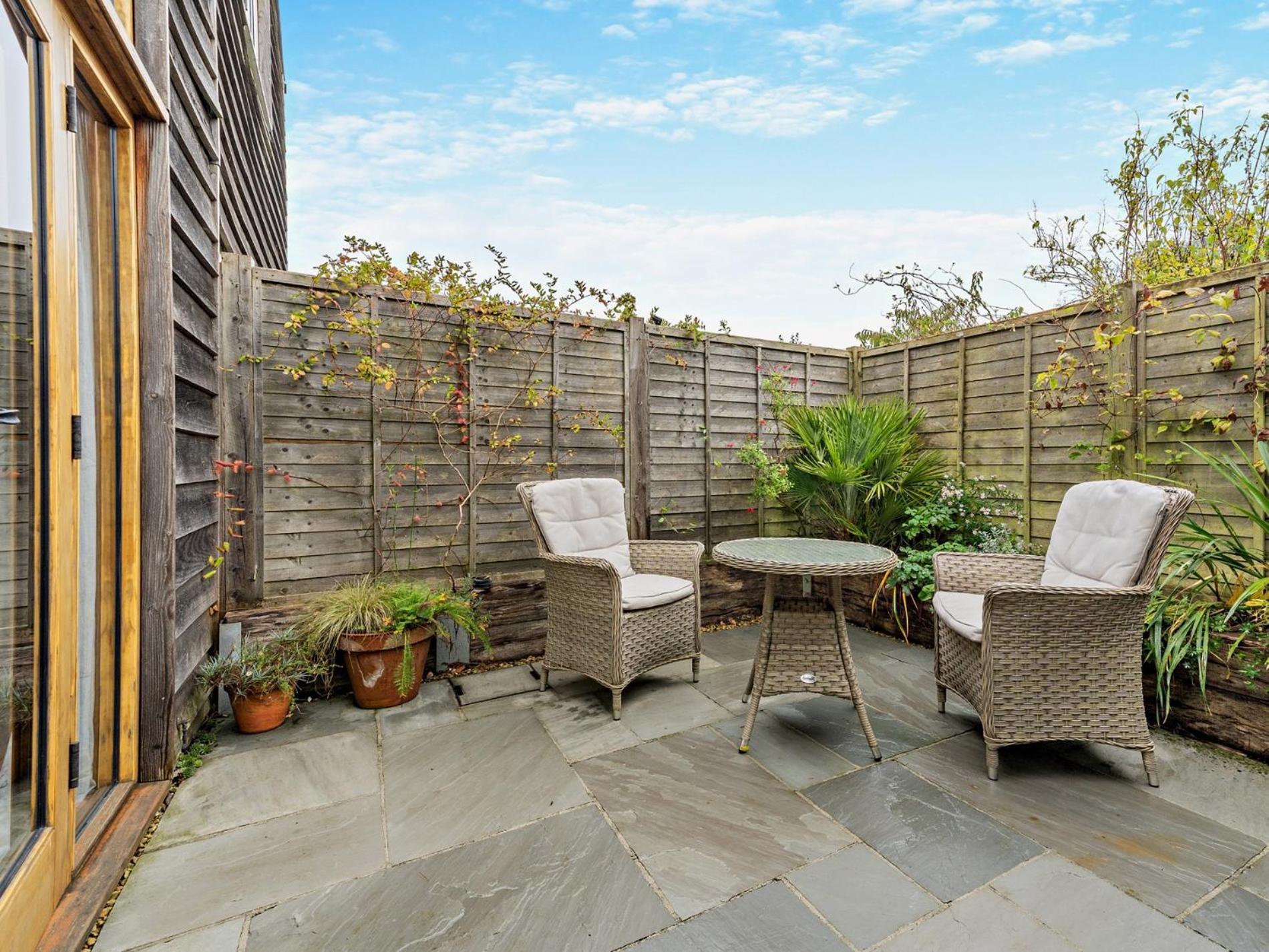 1 Bed Property In Shaftesbury 46774 Bourton  Exterior photo